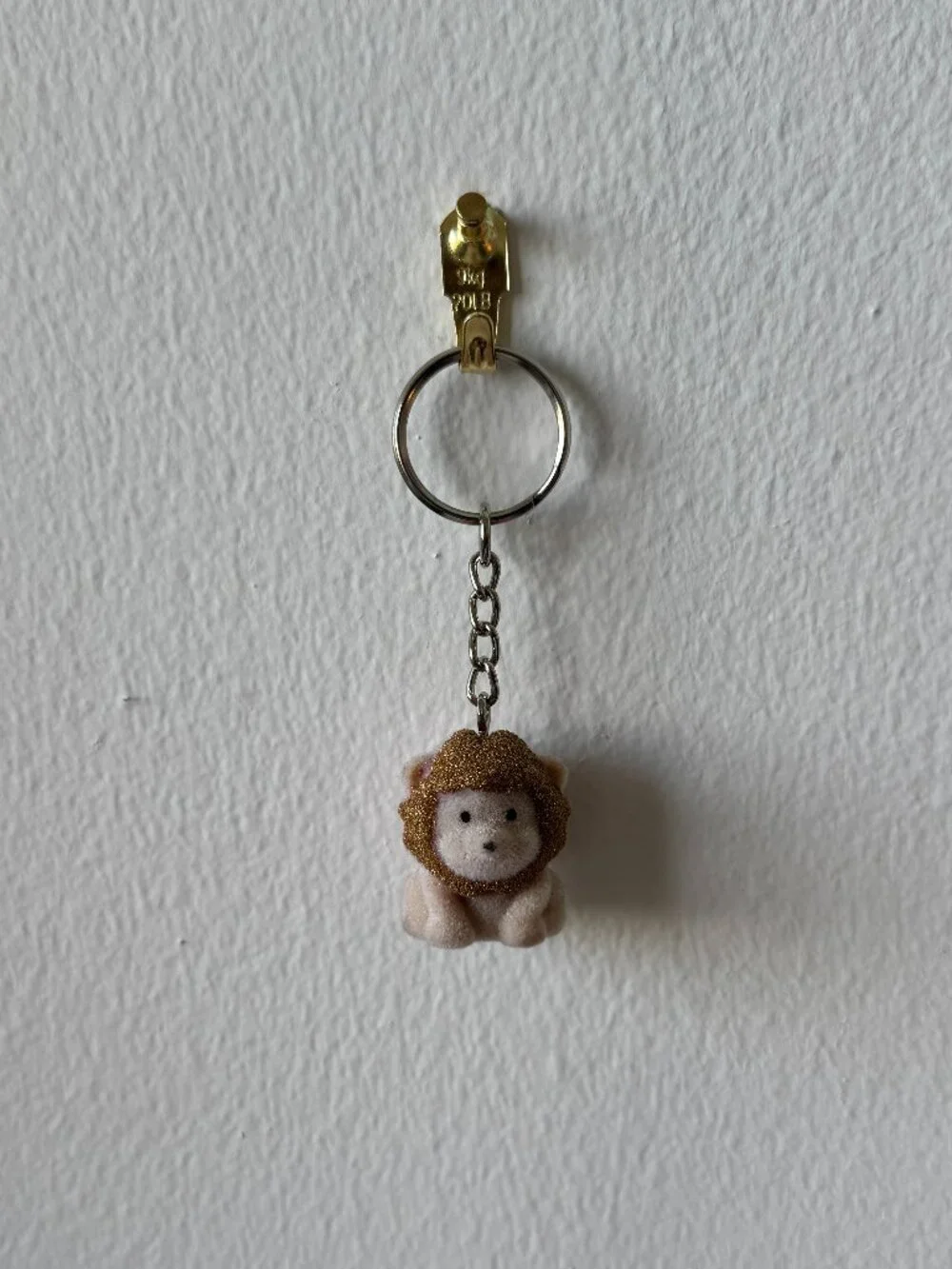 Y2K CLAIRE'S FELT LION KEYCHAIN